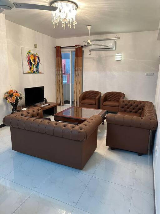 Truely A Beach Home Away From Home Colombo Exterior foto