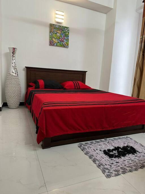 Truely A Beach Home Away From Home Colombo Exterior foto