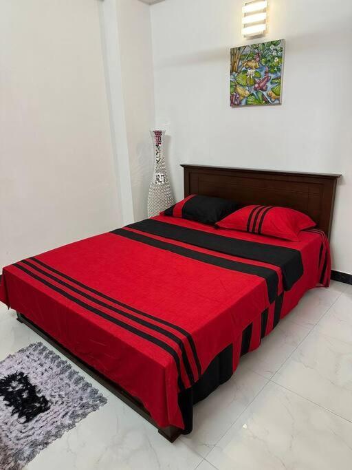 Truely A Beach Home Away From Home Colombo Exterior foto