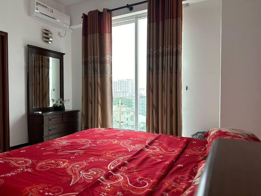Truely A Beach Home Away From Home Colombo Exterior foto